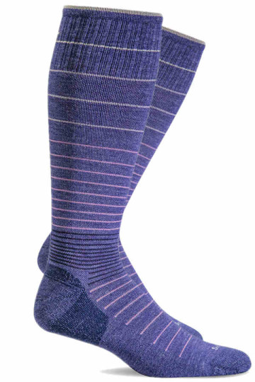 Circulator Women by SockWell in Violet
