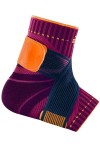 Sports Ankle Support von Bauerfeind pink mit 8er-förmigem Zügel zur Sicherung des Gelenks