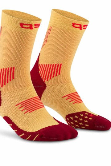 CEP Core Run 5.0 Mid Cut Socks in gelb