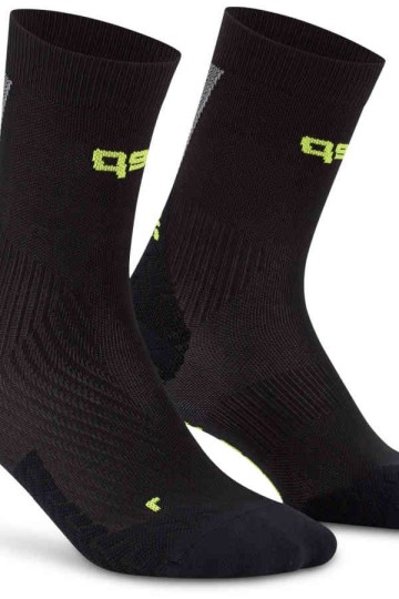 CEP Ultralight Core Run 4.0 Mid-Cut Socks in schwarz