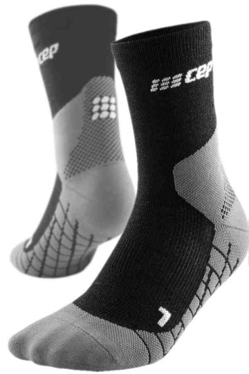 CEP Light Merino Mid-Cut Wandersocken in schwarz