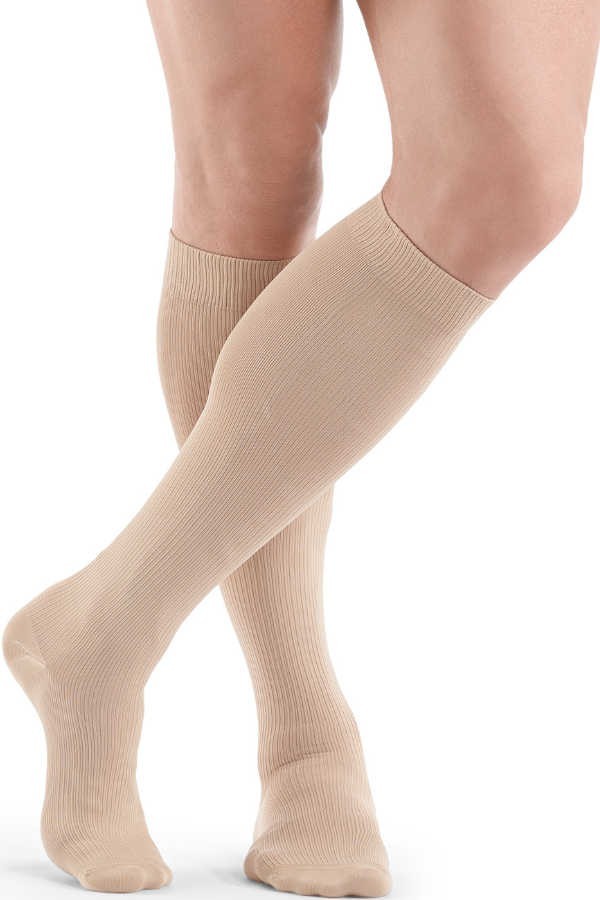 Sigvaris® Traveno Reise-Stützsocken in beige