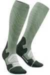 Outdoor Merino Wandersocken mit kräftiger Kompression in schönem Natur-Grün