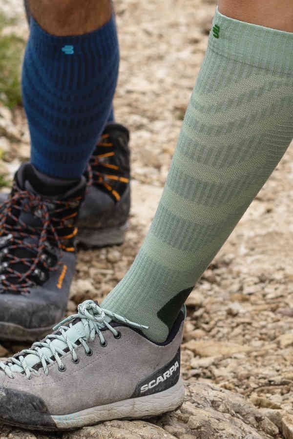 Outdoor Merino Compression Socks Women in Kombination mit Scarpa Trekkingschuhen