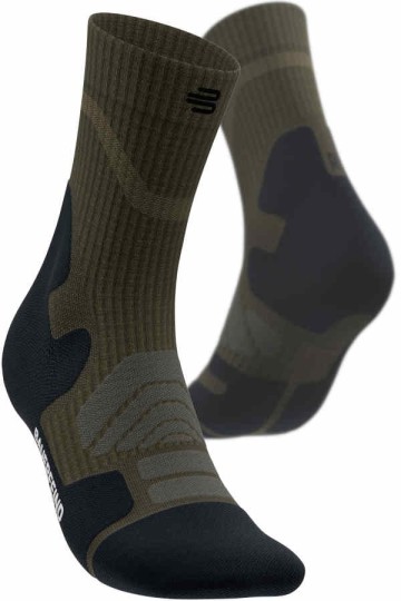 Outdoor Merino Mid Cut Socks Men in Moss Green