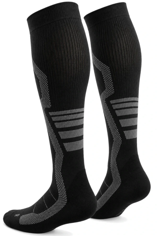 Isolierte Darstellung der Rohner Compression Ski Light mit extragrosser Wade