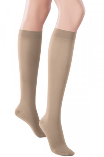 Juzo® Inspiration Kniestrumpf KKL1 in mandel mit geschlossenem Fuss