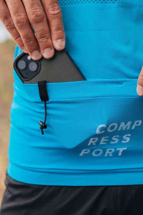 Compressport Free-Belt Pro mit praktischer Tasche für Smartphone