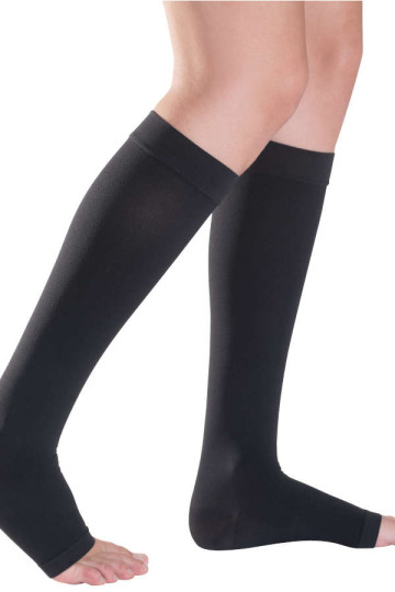 Sigvaris® Classical Wadenstrumpf KKL.2 in schwarz mit offenem Fuss