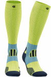 Trail Run Compression Socks Men in Bright Lemon Ansicht von vorne, Zehen