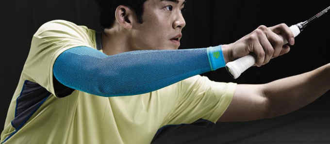 Die Armsleeves von Bauerfeind eignen sich z.B. für Tennis oder Basketball