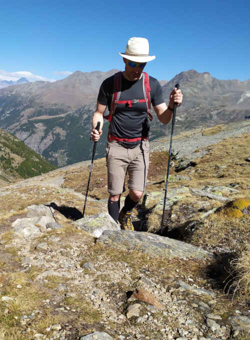 Aufstieg zum Gibidum mit den Merino Wandersocken von Bauerfeind