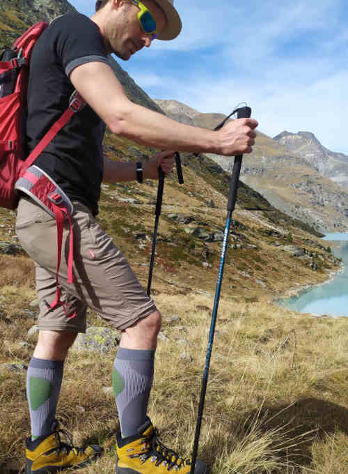 Wanderung am Mattmarksee mit den Bauerfeind Wandersocken