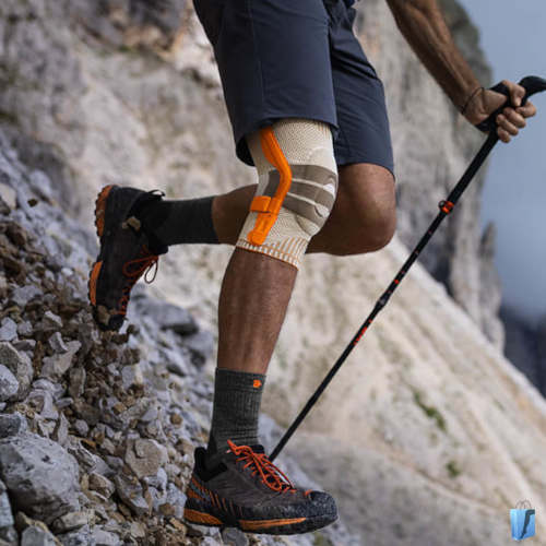 Steiler Abstieg mit der Outdoor Knee Support Kniebandage