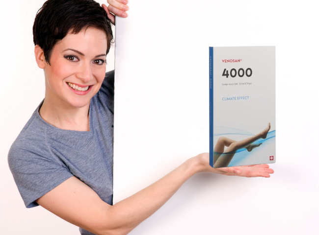 Venosan 4002 AD Kompressionsstrumpf von Frau Präsentiert